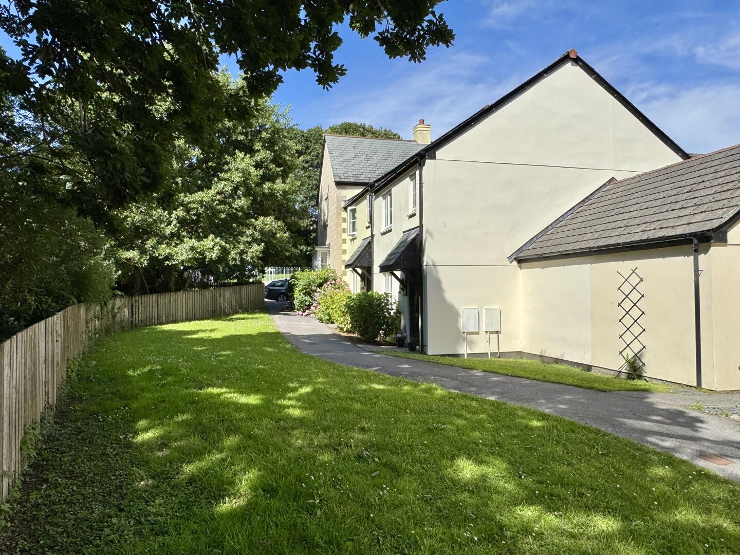 Kew Lastanen, Tinney Drive, Truro